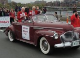 Oliver Smoot in parade on the Massachusetts Avenue bridge