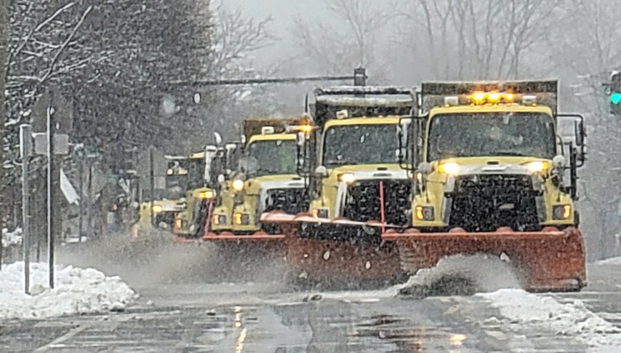 Snowplows in Arlington